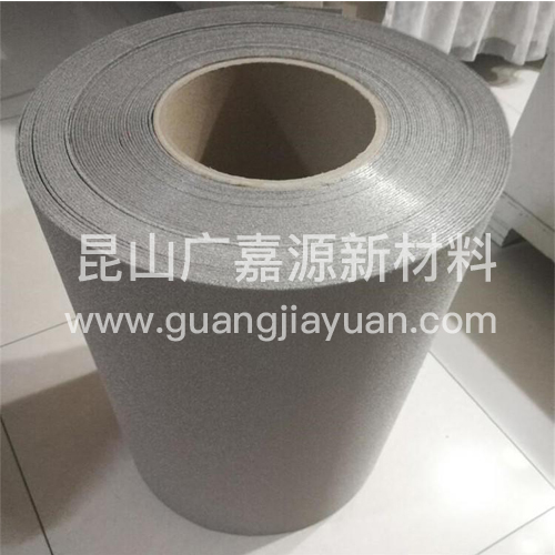 廣嘉源泡沫鎳的防火性：保持形態(tài)穩(wěn)定，在高溫下很難燃燒，耐高溫。
