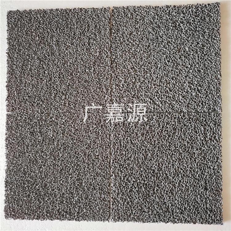 廣嘉源新材料生產(chǎn)的通孔型泡沫鋁，使得泡沫鋁結(jié)構(gòu)更加符合吸音結(jié)構(gòu)。